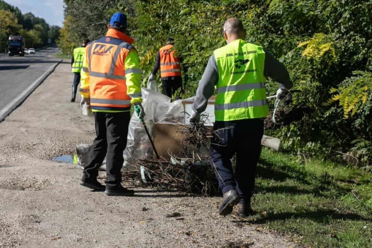 Éles lőszer is előkerült a közutasok által felszámolt szeméthalmokból