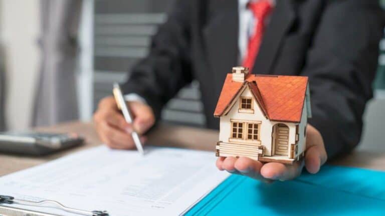 2025 őszén reálértéken is 16 százalékkal drágábbak voltak a lakások, mint egy évvel azelőtt – új csúcsokon a magyar ingatlanpiac