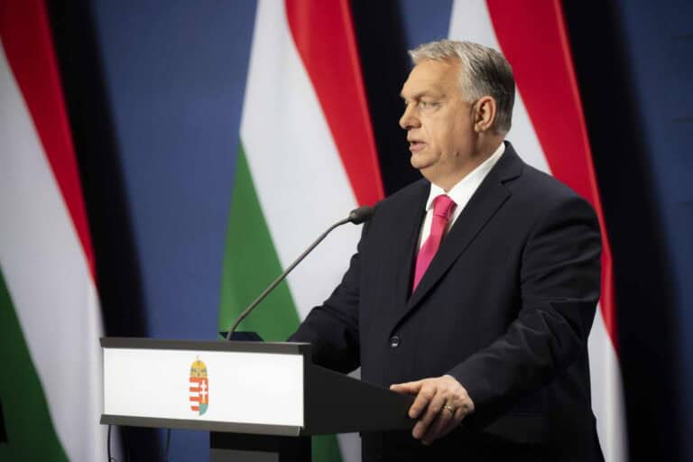 Orbán Petőfi-idézettel üzent a magyar-ukrán szócsata legújabb körében