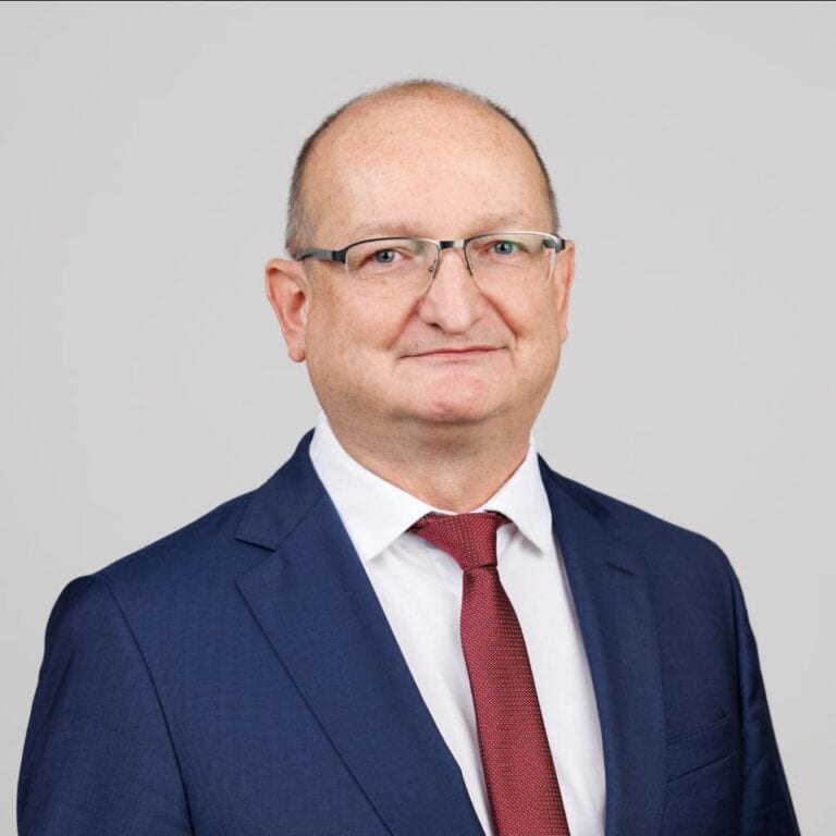 21 Kutatóközpont: Szombathelyen magabiztosan vezet a Tisza