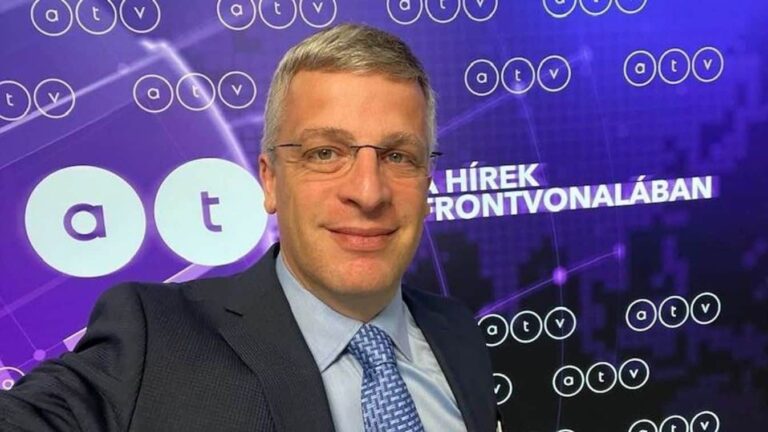 Somogyi Zoltán: Orbán Viktor nem vette észre, hogy amikor erőt próbál felmutatni, és az nem sikerül, mennyire gyengíti őt