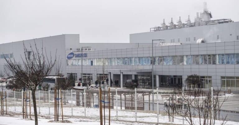 Szakértő a gödi Samsungról: A Fideszt mérgezheti – környezetvédelmi botrány és politikai kockázat a kampány hajrájában