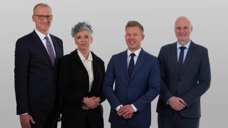 Tarr Zoltán és Tanács Zoltán miniszter, Bódis Kriszta kormánybiztos lesz