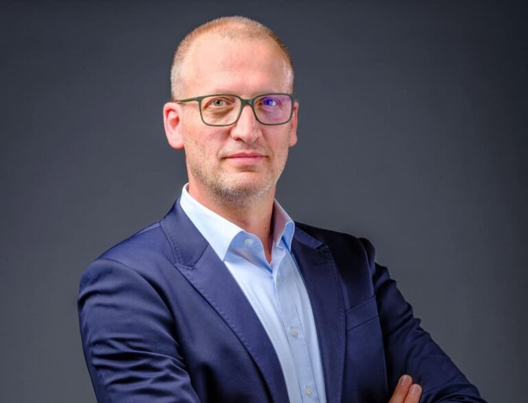 Nagy tisztogatás jöhet a külhoni támogatásoknál: Tarr Zoltánék tíz évre visszamenőleg vizsgálódnak