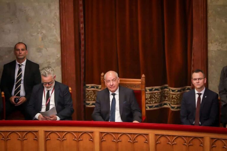 Török Gábor szerint Sulyok Tamás csapdába került: Magyar Péter felszólítása után nincs jó választása a köztársasági elnöknek